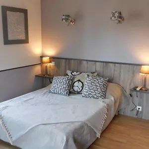 Le Relais De La Tour Couette-café